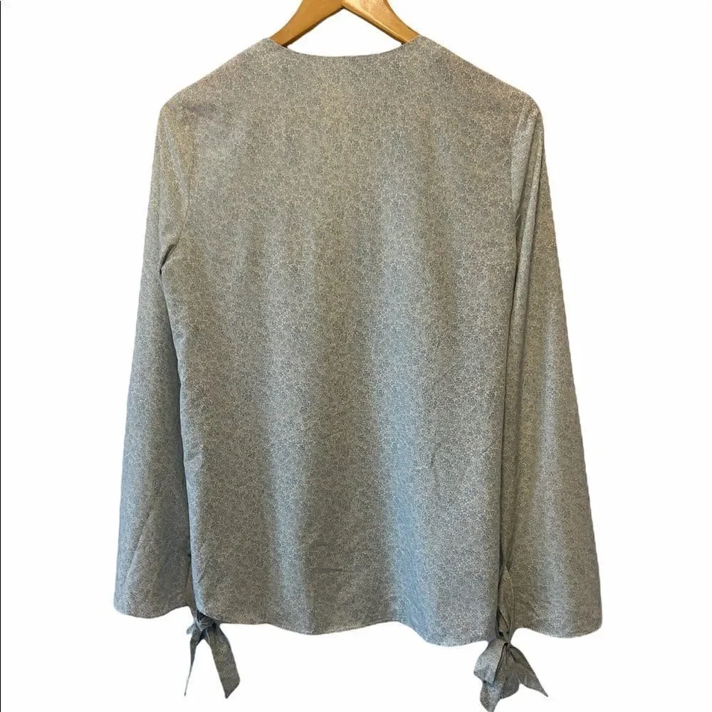 RW&CO Light Loose Fit Tie Sleeve Floral Loose Top - Picture 3 of 8